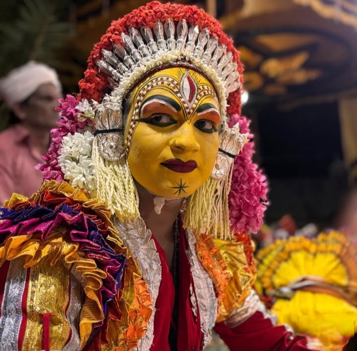 ಜಾಸ್ತಿ ಬೇಡ, ಜಸ್ಟ್ ಪಾಸ್ ಮಾಡು ಸಾಕು ಎಂದು ಚೀಟಿಯಲ್ಲಿ ಬರೆದು ಹುಂಡಿಗೆ ಹಾಕಿ ದೈವದ ಮೊರೆ ಹೋದ SSLC ವಿದ್ಯಾರ್ಥಿ !