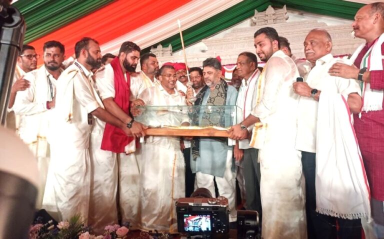 ದಸರಾ ಕ್ರೀಡಾಕೂಟದಲ್ಲಿ ಕಂಬಳ ಸೇರ್ಪಡೆಗೆ ಸೂಚನೆ“-ಗುರುಪುರ ಕಂಬಳೋತ್ಸವದಲ್ಲಿ – ಉಪಮುಖ್ಯಮಂತ್ರಿ ಡಿ.ಕೆ ಶಿವಕುಮಾರ್