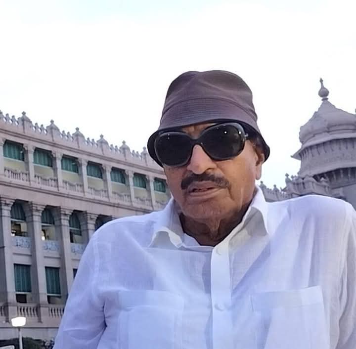 ತಮನ್ನಾನು ಬೇಡ ಸಮನ್ನಾನು ಬೇಡ: ನಾನೇ ಫ್ರೀಯಾಗಿ ಮೈಸೂರು ಸ್ಯಾಂಡಲ್ ಸೋಪ್ ನ ರಾಯಭಾರಿ ಆಗ್ತೀನಿ – ವಾಟಾಳ್ ನಾಗರಾಜ್