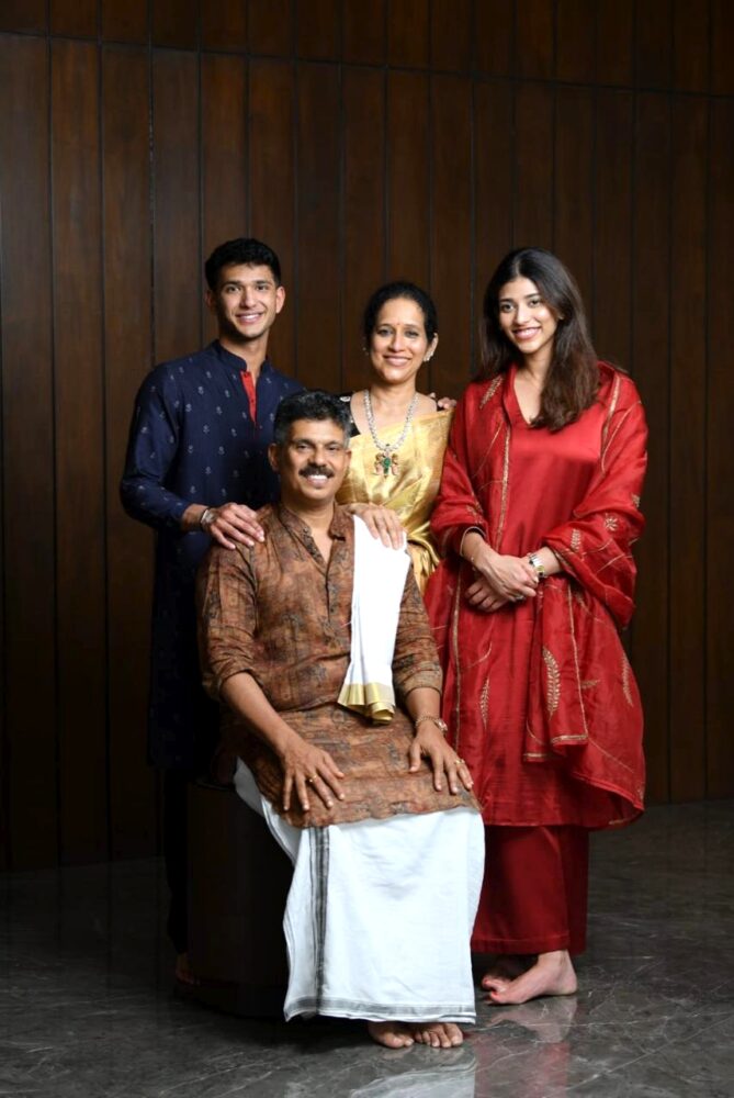 ಅನಿವಾಸಿ ಭಾರತೀಯ ಉದ್ಯಮಿ ವಕ್ವಾಡಿ ಪ್ರವೀಣ್ ಶೆಟ್ಟಿಯವರಿಂದ ಯಕ್ಷಧ್ರುವ ದಶಮಾನೋತ್ಸವಕ್ಕೆ 25 ಲಕ್ಷ ರೂ ದೇಣಿಗೆ