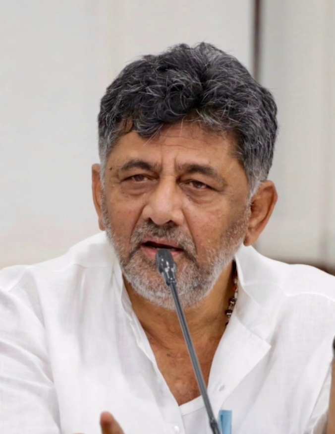 ನಾನು ಹುಚ್ಚನಲ್ಲ.ನಾನು ರಾಯಲ್ ಚಾಲೆಂಜ್ ಕುಡಿಯುವುದೇ ಇಲ್ಲ, ನನಗೆ ಆರ್ಸಿಬಿ ಏಕೆ ಬೇಕು :ಡಿಕೆ ಶಿವಕುಮಾರ್