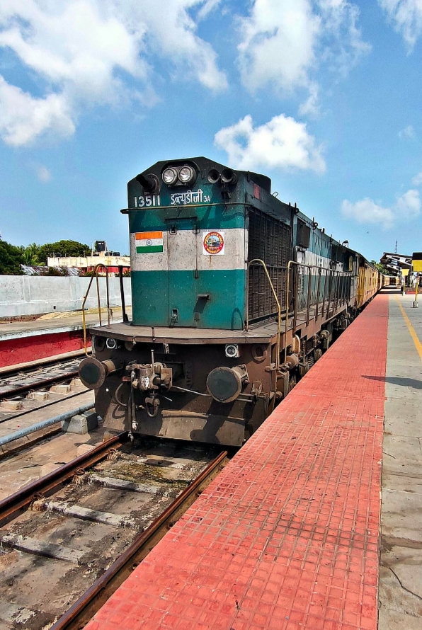 ರೈಲ್ವೆ ಪ್ರಯಾಣಿಕರೇ ಗಮನಿಸಿ ! ಜುಲೈ 2025 ರಿಂದ ತತ್ಕಲ್ ಟಿಕೆಟ್ ಬುಕ್ ಮಾಡಲು ಆಧಾರ್ ಹಾಗೂ OTP ಕಡ್ಡಾಯ.