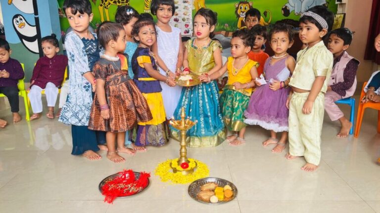ದೇರಳಕಟ್ಟೆಯ ಚಿಲ್ಟನ್ ಪ್ಲೇ ಸ್ಕೂಲ್ನಲ್ಲಿ ರಾಖಿ ಕಟ್ಟಿ ಸಂಭ್ರಮಿಸಿದ ಪುಟಾಣಿಗಳು