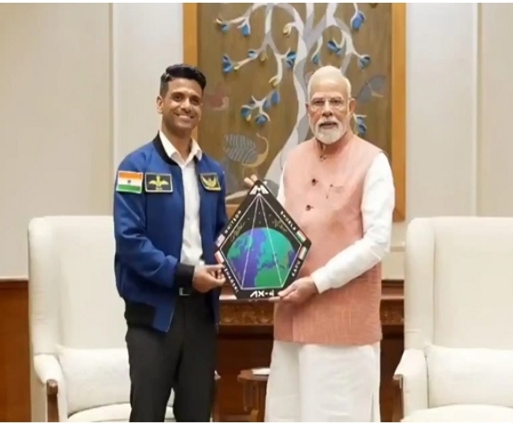 ಪ್ರಧಾನಿ ನರೇಂದ್ರ ಮೋದಿ ಅವರನ್ನು ಭೇಟಿಯಾದ ಗಗನಯಾತ್ರಿ ಶುಭಾಂಶು ಶುಕ್ಲಾ