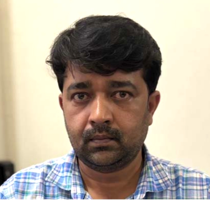 ಲಂಚ ಸ್ವೀಕರಿಸುತ್ತಿದ್ದ ವೇಳೆ ಲೋಕಾಯುಕ್ತ ದಾಳಿ : ಪುತ್ತೂರು ತಹಶೀಲ್ದಾರ್ ಕಚೇರಿ ಸಿಬ್ಬಂದಿಯ ಬಂಧನ