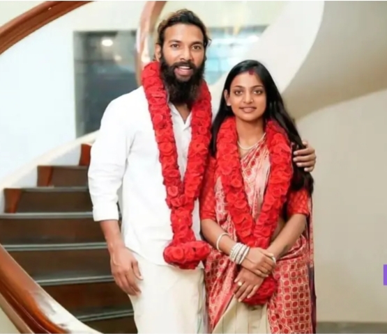 ಕುಂಭ ಮೇಳ ವೈರಲ್ ಹುಡುಗಿ ಮೊನಾಲಿಸಾ ಅಪ್ರಾಪ್ತ ವಯಸ್ಕ ಎಂದು ಬಹಿರಂಗ: ಪತಿ ಫರ್ಮಾನ್ ಖಾನ್ ವಿರುದ್ಧ ಪೋಕ್ಸೋ ಪ್ರಕರಣ ದಾಖಲು…!