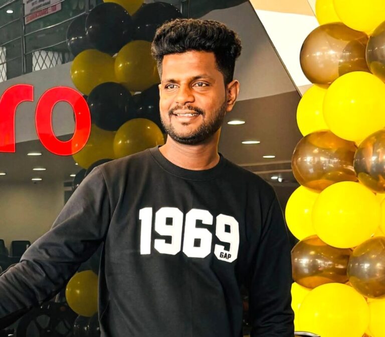ಬಂಟ್ವಾಳ : ಕಾರ್ಯಕ್ರಮದ ನಿರೂಪಣೆ ವೇಳೆ ವೇದಿಕೆಯಲ್ಲೇ ಕುಸಿದು ಬಿದ್ದು ನಿರೂಪಕನ ಸಾವು..!