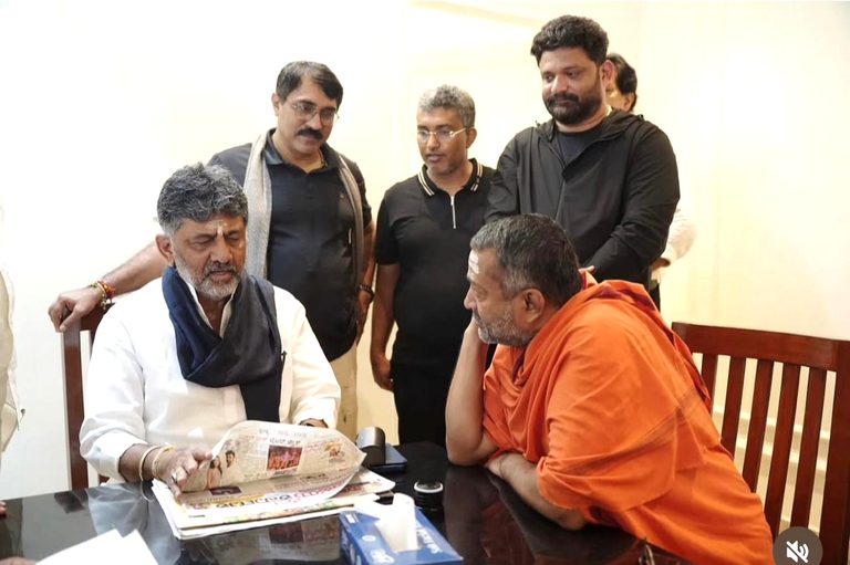 ಬಂಟರ ಯಾನೆ ನಾಡವರ ಅಭಿವೃದ್ದಿ ನಿಗಮ ಸ್ಥಾಪನೆಗೆ ಮುಖ್ಯಮಂತ್ರಿಯವರಿಗೆ ಡಾ ವಿಶ್ವ ಸಂತೋಷ ಭಾರತೀ ಶ್ರಿ ಮನವಿ