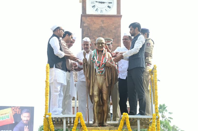 ಮಂಗಳೂರು : ಜಿಲ್ಲಾಡಳಿತದಿಂದ ಗಾಂಧಿ ಜಯಂತಿ ಆಚರಣೆ