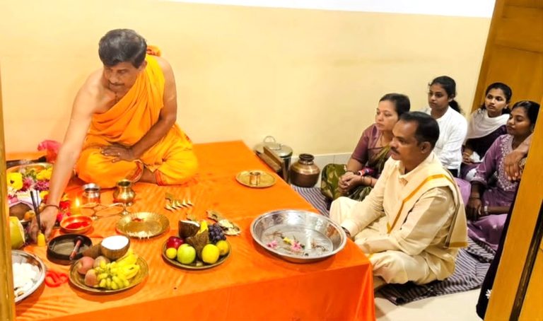 ₹35 ಕೋಟಿ ಕ್ಯಾನ್ಸರ್ ಚಿಕಿತ್ಸಾ ಉಪಕರಣಗಳಿಗೆ ಆಯುಧ ಪೂಜೆ : ಬಿಪಿಎಲ್ ಕುಟುಂಬಗಳಿಗೆ ಗೌರವ